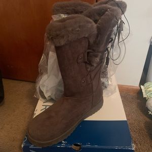Brown fur boots